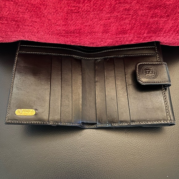 FENDI AUTHENTIC CANVAS AND LEATHER CHECKERED BIFOLD WALLET. EUC. - Picture 4 of 8